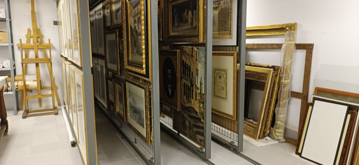 Figura 9 y 10. Imágenes de los almacenes en el nuevo edificio. Imágenes del Museo Ulpiano Checa.